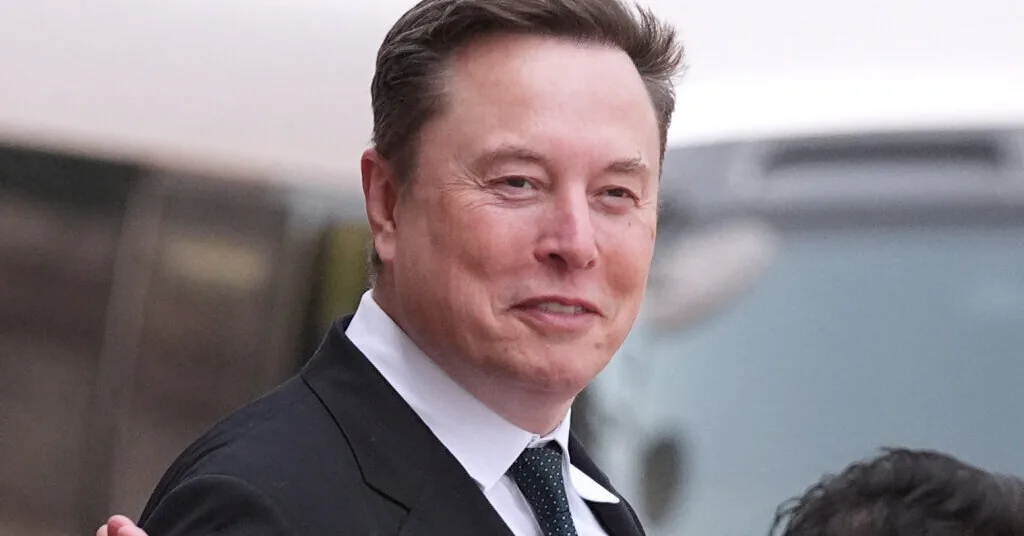 Application: SpaceX aims to raise a record $75 billion through IPO