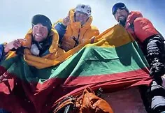 Aurimas Valujavičius climbed Mount Everest