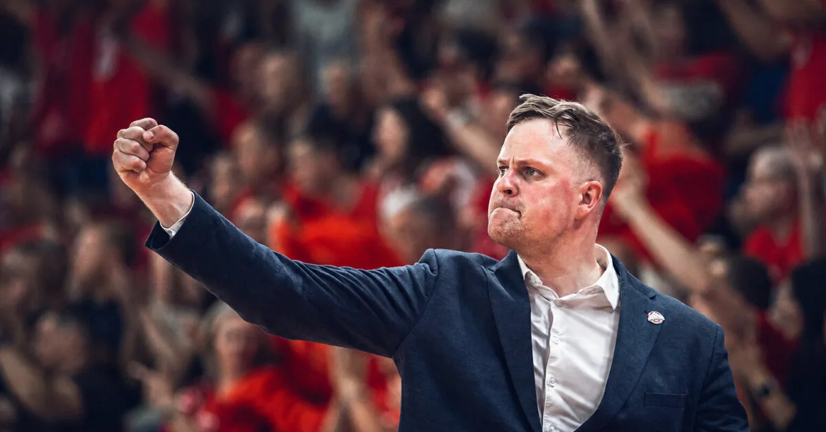 Friends' ode to Eglinskas, who is writing a basketball epic: "God leads him by the hand"