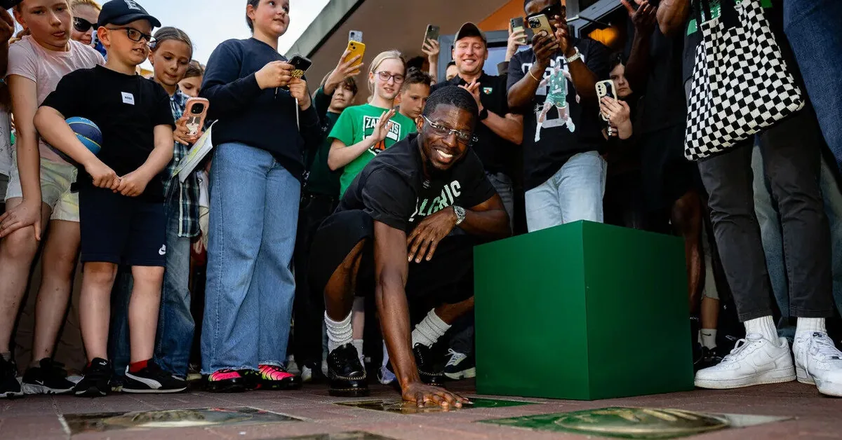 Kaunas "Žalgiris" stars' alley was enriched with a new palm print