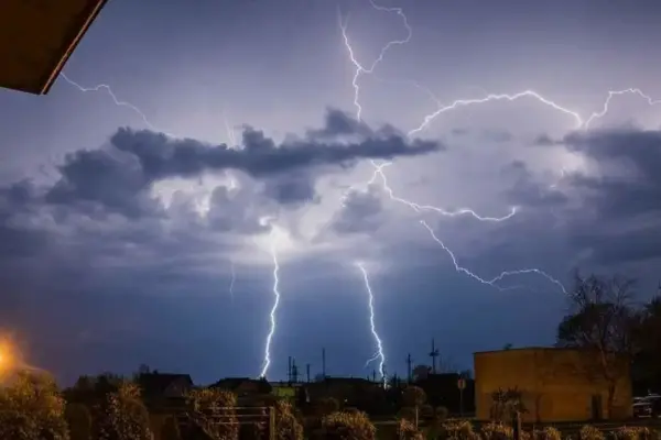 Meteorologists warn: thunderstorms will rage in half of Lithuania