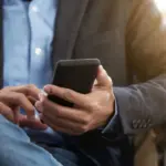 "Don't come tomorrow anymore": can an employer still dismiss by SMS message?
