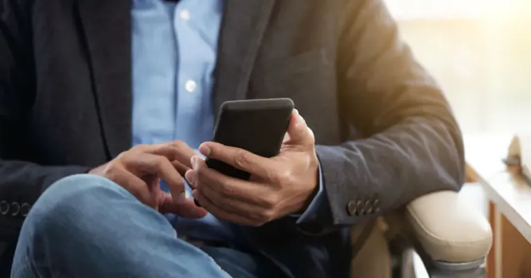"Don't come tomorrow anymore": can an employer still dismiss by SMS message?