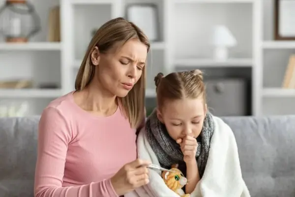 Pharmacist named dangerous signs: when a sick child must be taken to the hospital