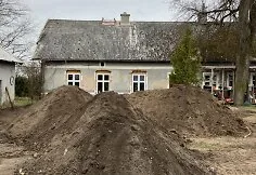 Povilas ir Monika su 6 vaikais kuriasi savo rankomis rekonstruojamame name Šilutės rajone