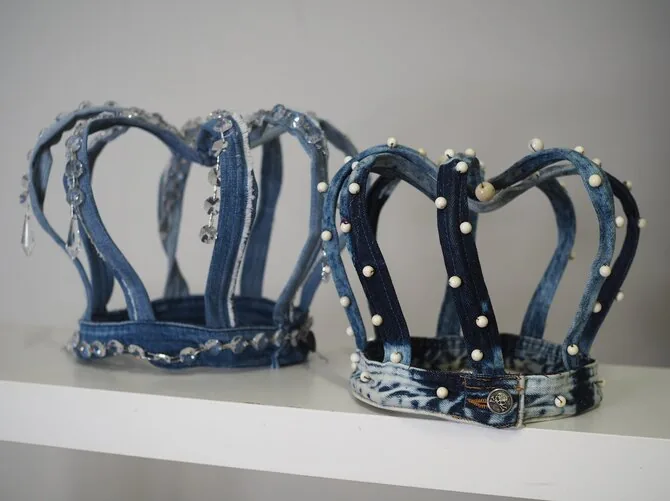 Personal album photo/Denim crowns are very often used in Milda's studio. Many are interested in trying them on as well as a denim wig.