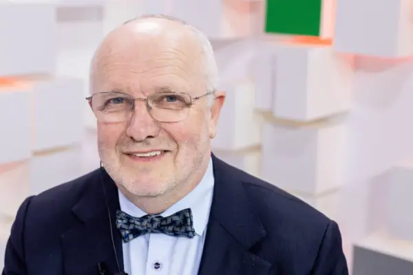 Juozas Olekas congratulates on Father's Day: "The responsibility of fathers and grandfathers strengthens Lithuanian families"