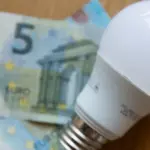 President proposes temporarily reducing electricity prices for industry: debt would be repaid later