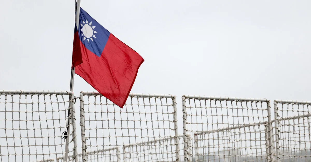 Two people died in a plane crash involving a Taiwanese military training aircraft