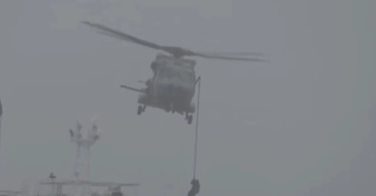 See for yourself: French soldiers disembarked from a tanker sailing from Russia