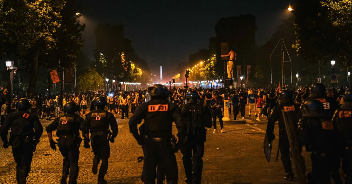 France: nearly 900 people detained during riots celebrating PSG's Champions League victory