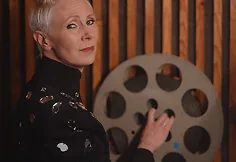 Giedrė Kilčiauskienė presents the video „Jokiam žemėlapio kampe“