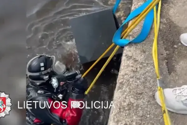 Theft in Vilnius Old Town solved after six months: suspects behind bars, safe found in the Neris River