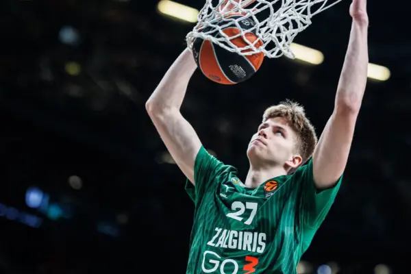 Three talented Kaunas "Žalgiris" basketball players are moving across the Atlantic