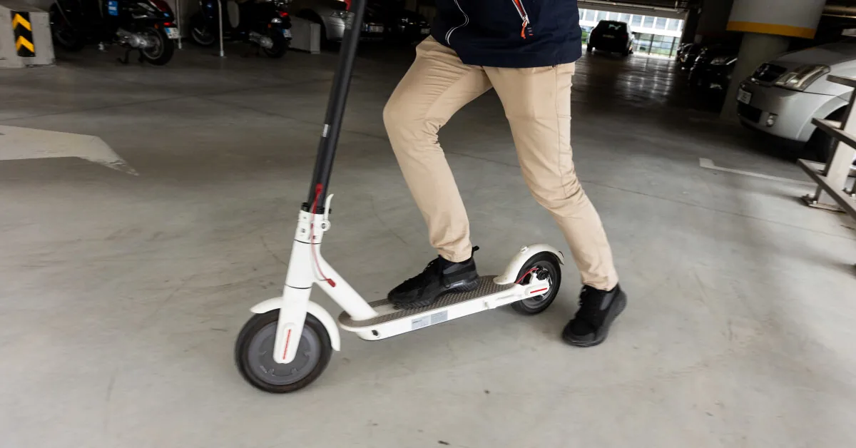 Became a victim of ingenious scammers: "sold" a scooter but missed 9999 euros