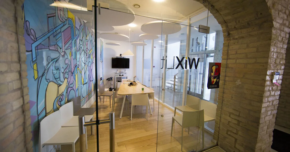Website development company "Wix" lays off 20% of employees: will also affect those working in Lithuania