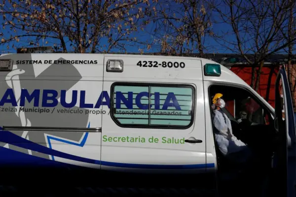 Tragedija Argentinoje: gesinti gaisrų skridęs sraigtasparnis sudužo, yra žuvusiųjų