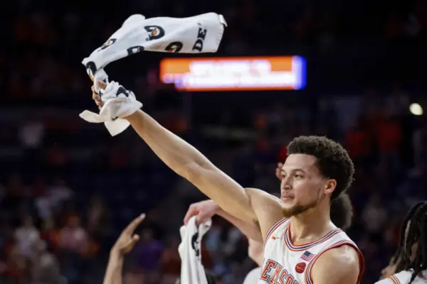 Rookie in Utena – member of the elite NCAA conference symbolic five