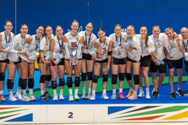 VDU Volleyball Players – European Vice-Champions