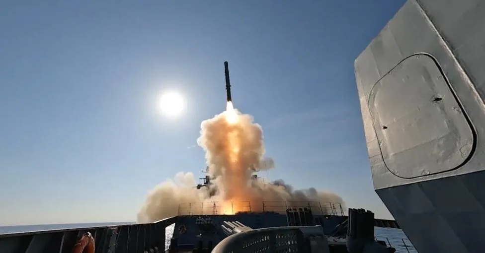 Enraged Russia launched ballistic missiles directly at Kyiv: explosions thundered