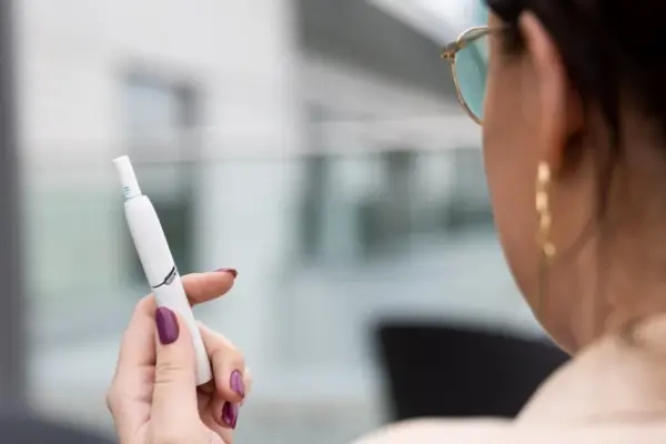 While one smokes, the other works: lawyer answered whether a smoking break is an employee's right