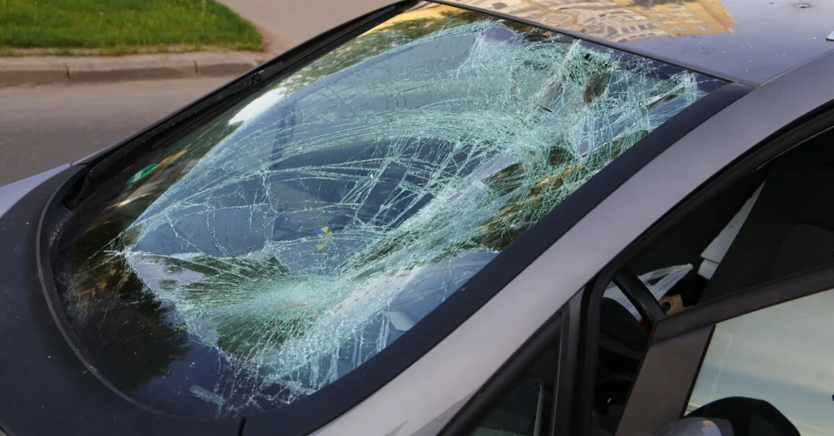 On the highway in the Kaunas district, a woman with a "Nissan" hit a man – he ended up in the hospital