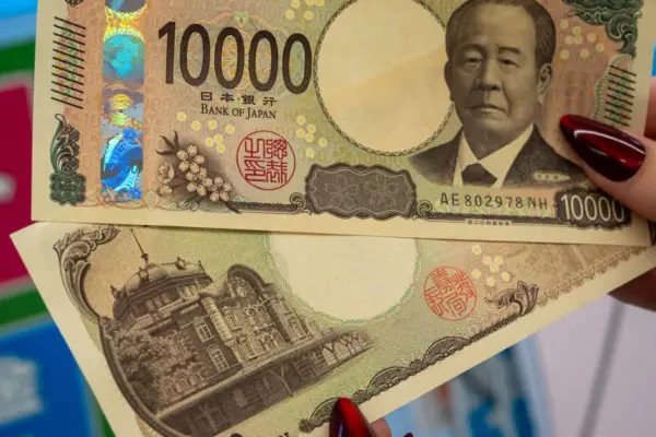 Back to the 1990s: Japanese yen continues to weaken