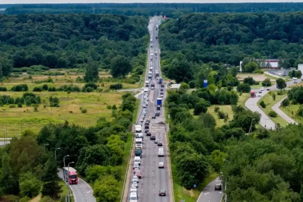 The municipality will buy plots by the road from Vilnius, but their owners are concerned: is there a further plan?