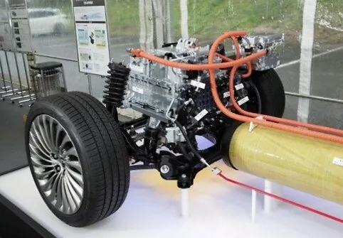 „Toyota Mirai“ hydrogen fuel cell power unit (FCEV)