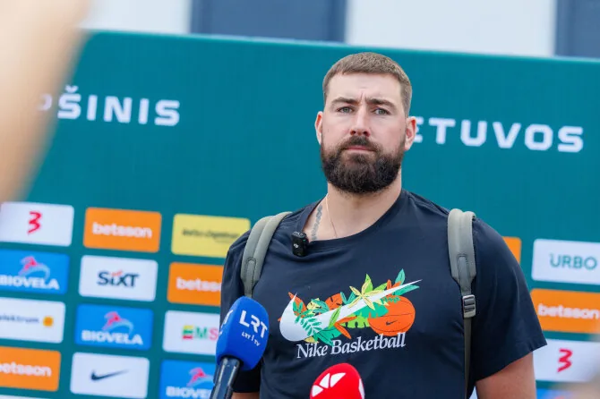 Eriko Ovčarenko / BNS nuotr./Jonas Valančiūnas