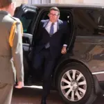 Naujuoju JK premjeru oficialiai paskirtas Andy Burnhamas