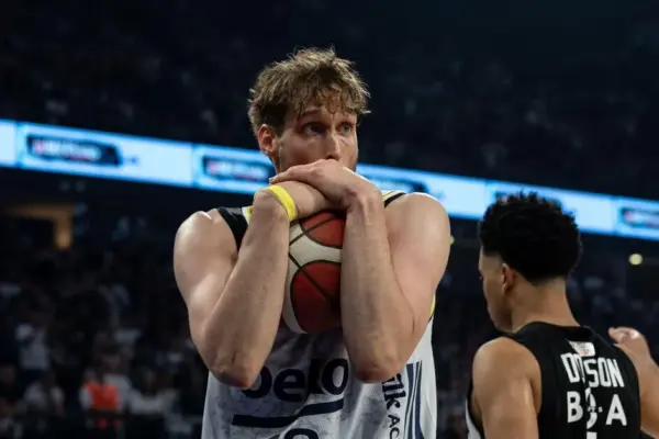 Another Euroleague giant lured away Saras' team's forward