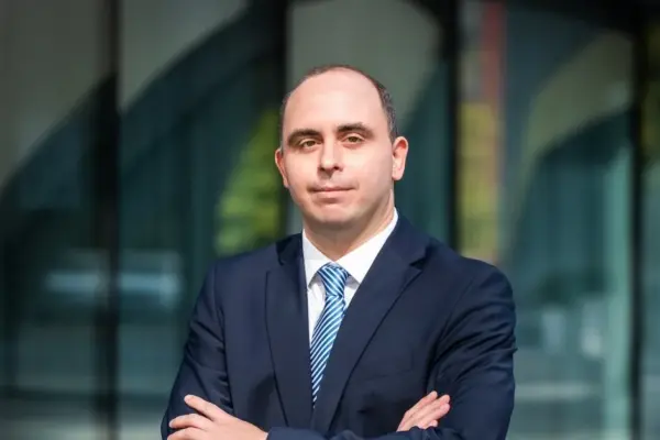 Aleksandras Izgorodinas. Declining US inflation, oil price shock, and slowing Chinese growth