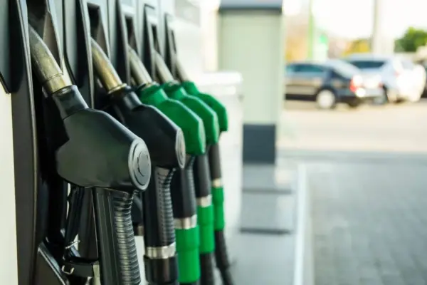 Oil price surge reflected at gas stations: here is where it was felt the most