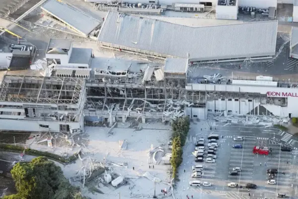 Japan shaken by 7.1 magnitude earthquake: "Shinkansen" trains stopped, people cried for help