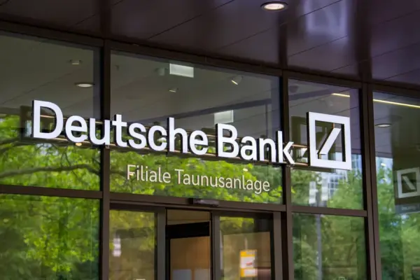 Raids carried out at Deutsche Bank headquarters in connection with tax evasion deals