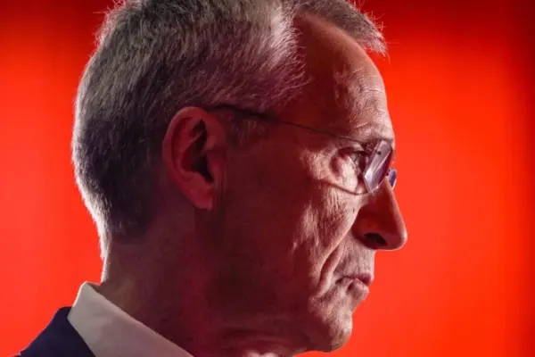 Stoltenberg – frankly: at that time it was real that NATO would collapse