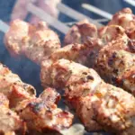 Lithuanians have finally settled the shashlik debate: here is the marinade that won, and the answer about beer will surprise you