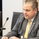 Minister: diesel excise duty relief would be considered if oil price reached 100 US dollars