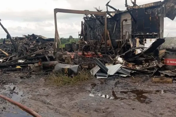 A farm building caught fire near Plateliai, assistance is being collected for the family