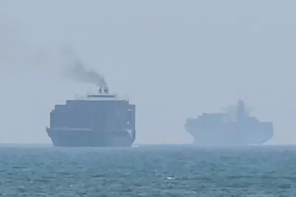 JAV military: Shipping is underway in the Strait of Hormuz