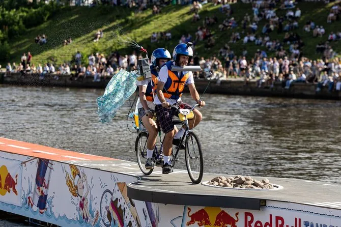 Paulius Peleckis / BNS photo / Red Bull Tandemynės
