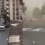 A powerful storm ravaged Istanbul: roofs flew, and planes circled