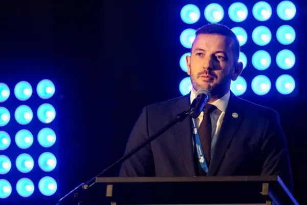 Virginijus Sinkevičius will lead the party from Brussels, he promises to give up his EP mandate before the Seimas elections