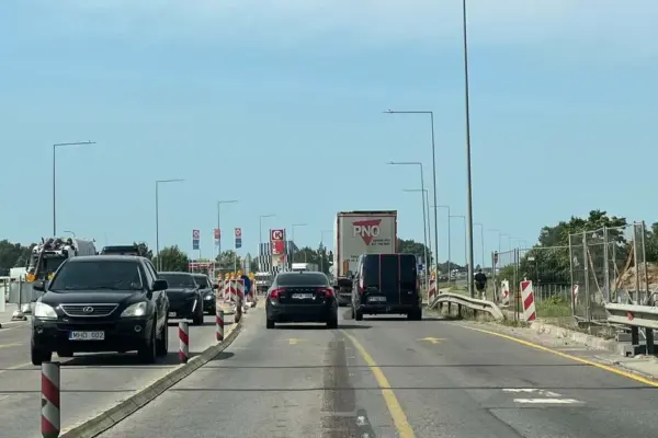 Survey revealed: most Lithuanians support higher taxes on heavy vehicles