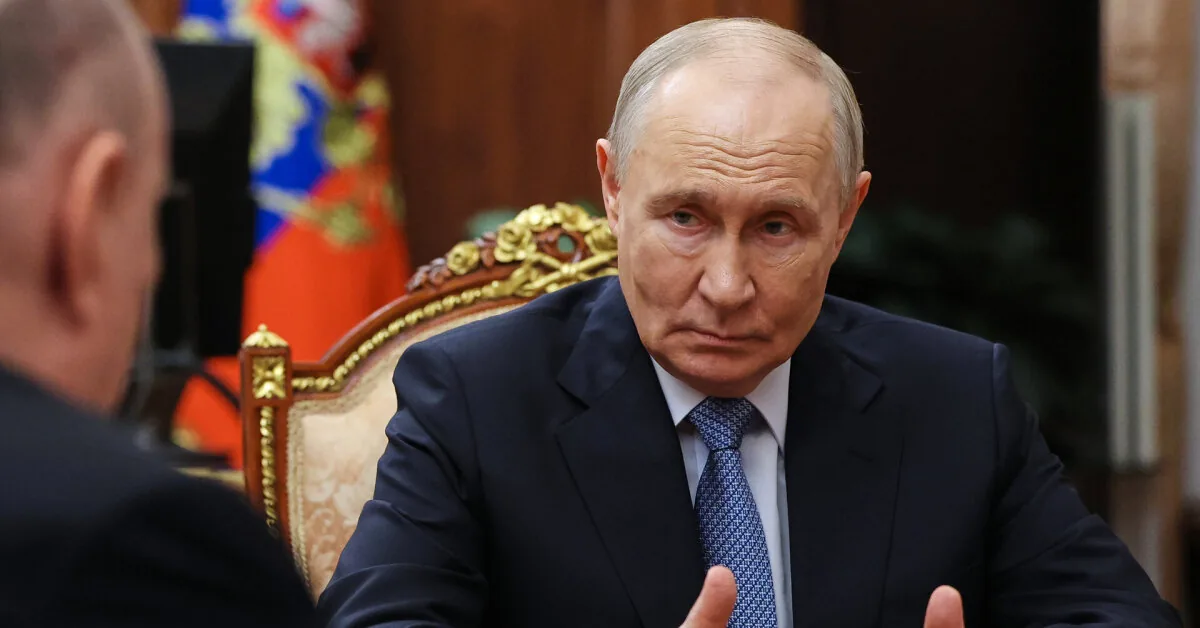 He who dared to challenge Putin: then the masked Kremlin men knocked on the door