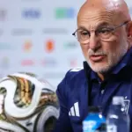 Spanish coach recalling a funny story with Messi: "We assigned him a personal defender"