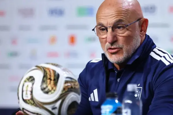 Spanish coach recalling a funny story with Messi: "We assigned him a personal defender"