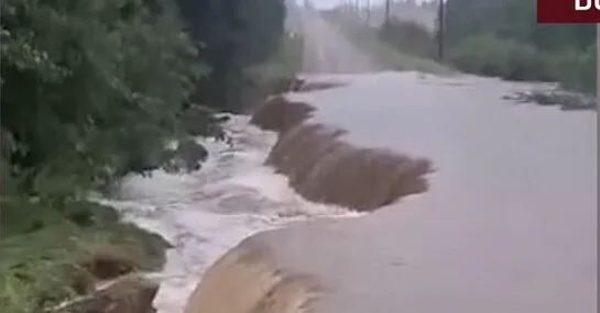 „This is what we managed to avoid“: heavy rains washed away the road in Latvia