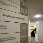 Seimas imasi prezidento siūlymo nustatyti terminuotus darbo leidimus užsieniečiams